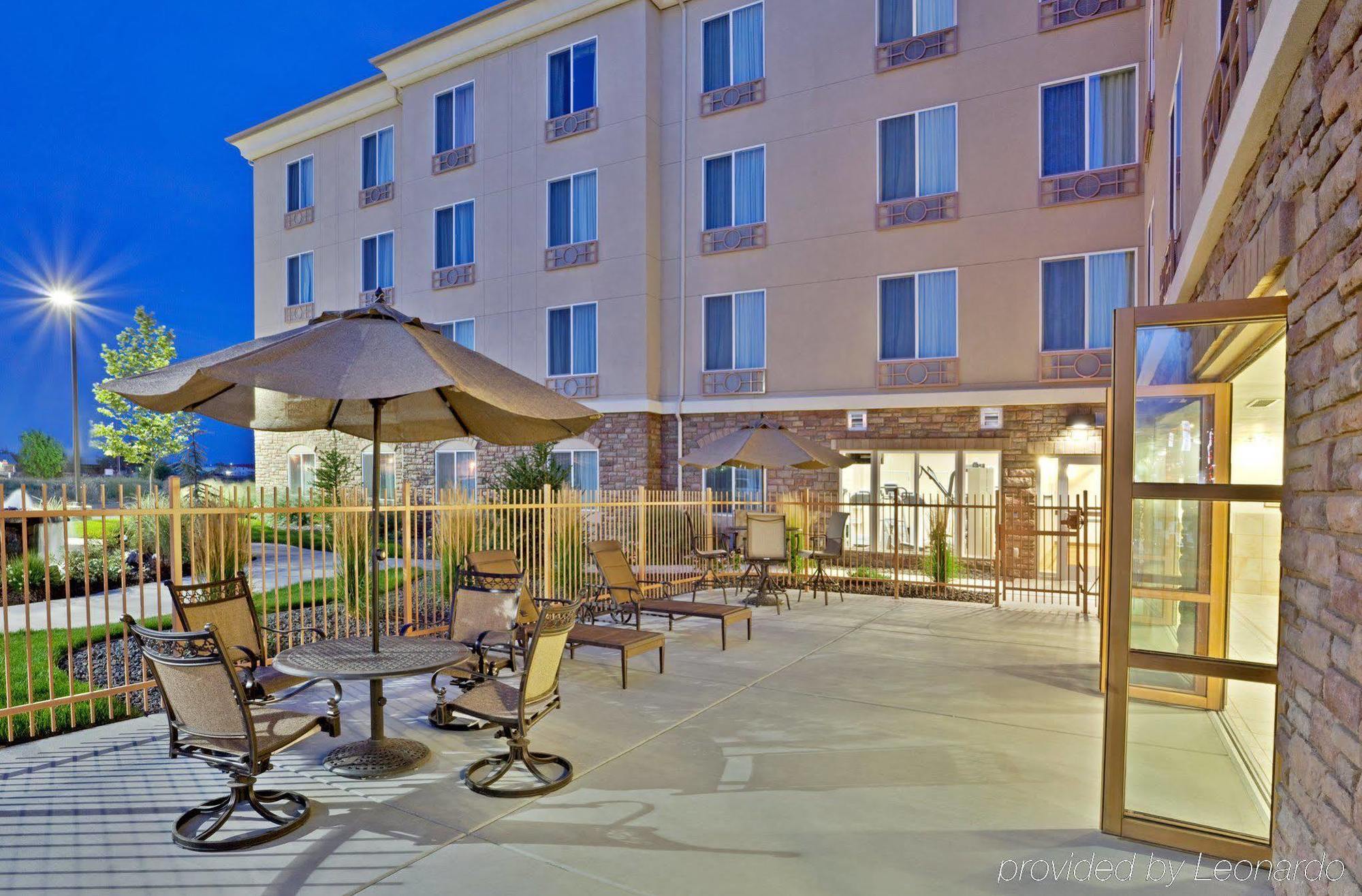 Holiday Inn Express Hotel & Suites Ontario By Ihg Extérieur photo